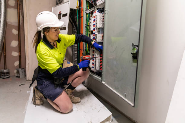 Best Affordable Emergency Electrician  in Cibolo, TX